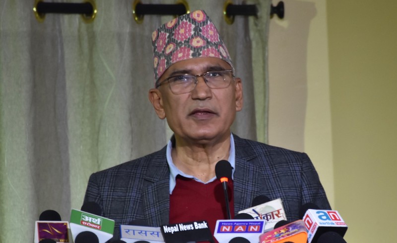 बैंकरलाई अर्थमन्त्रीको ढाडस-'विश्वास बोकेर फर्किनुस्, सरकार तपाईंहरूसँगै छ'